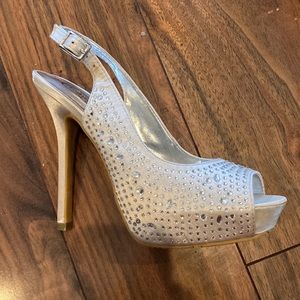 Candie’s silver rhinestone high heels sz 7 wedding dressy bridal crystals buckle